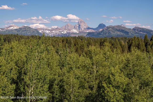 $1,350,000 | 10827 Hiatt Trail, Tetonia, ID 83452