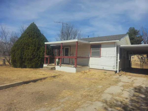 $1,000 | 1703 8th Avenue, Canyon, TX 79015