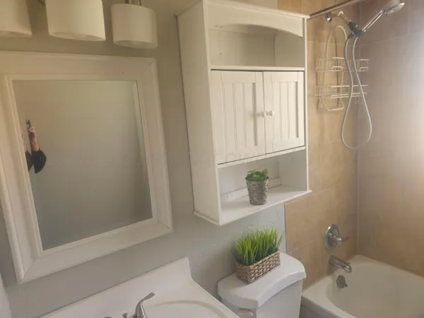 $1,000 | 1703 8th Avenue, Canyon, TX 79015