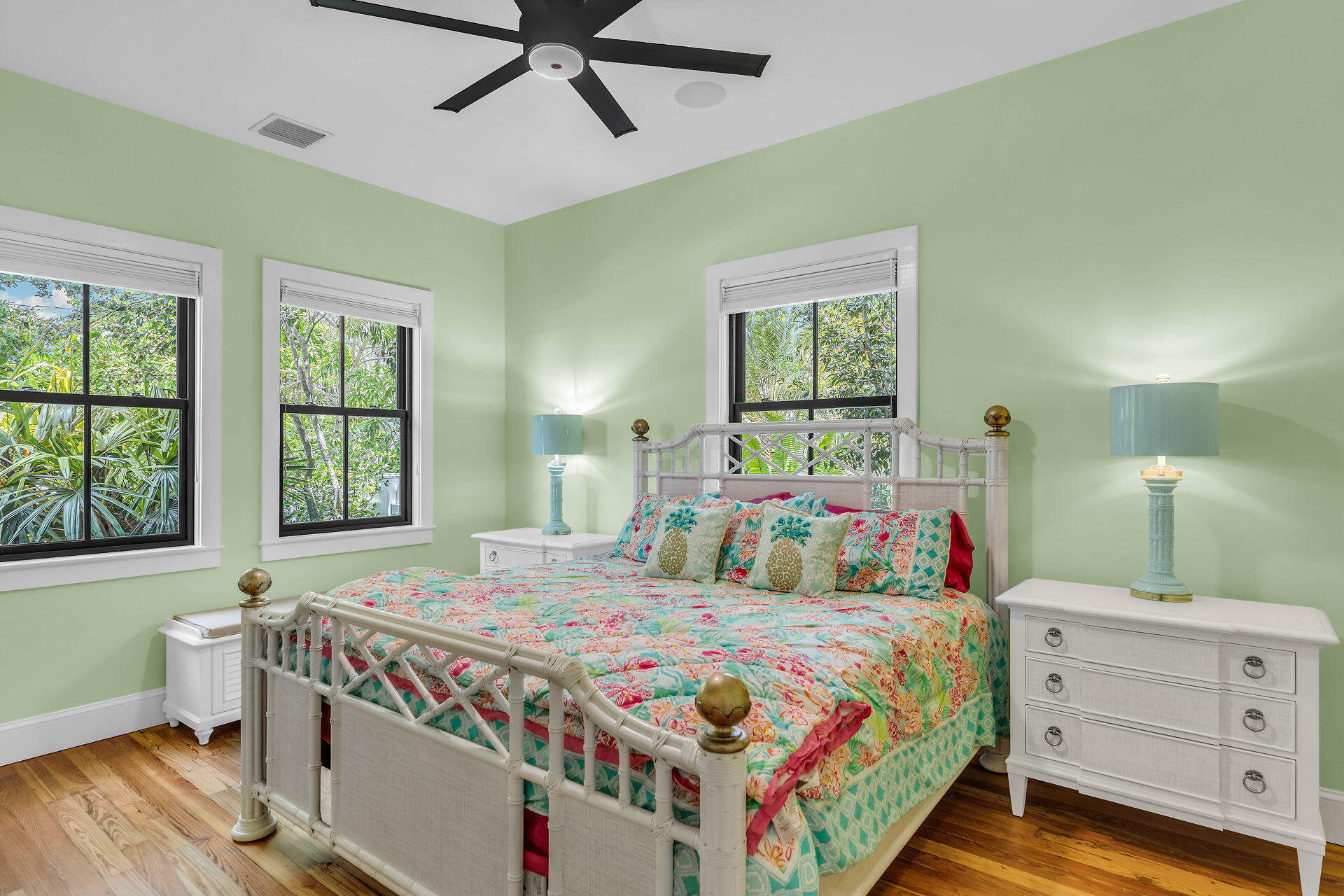 1227 Washington Street Key West, FL 33040 - Photo 19 of 36 Guest BR