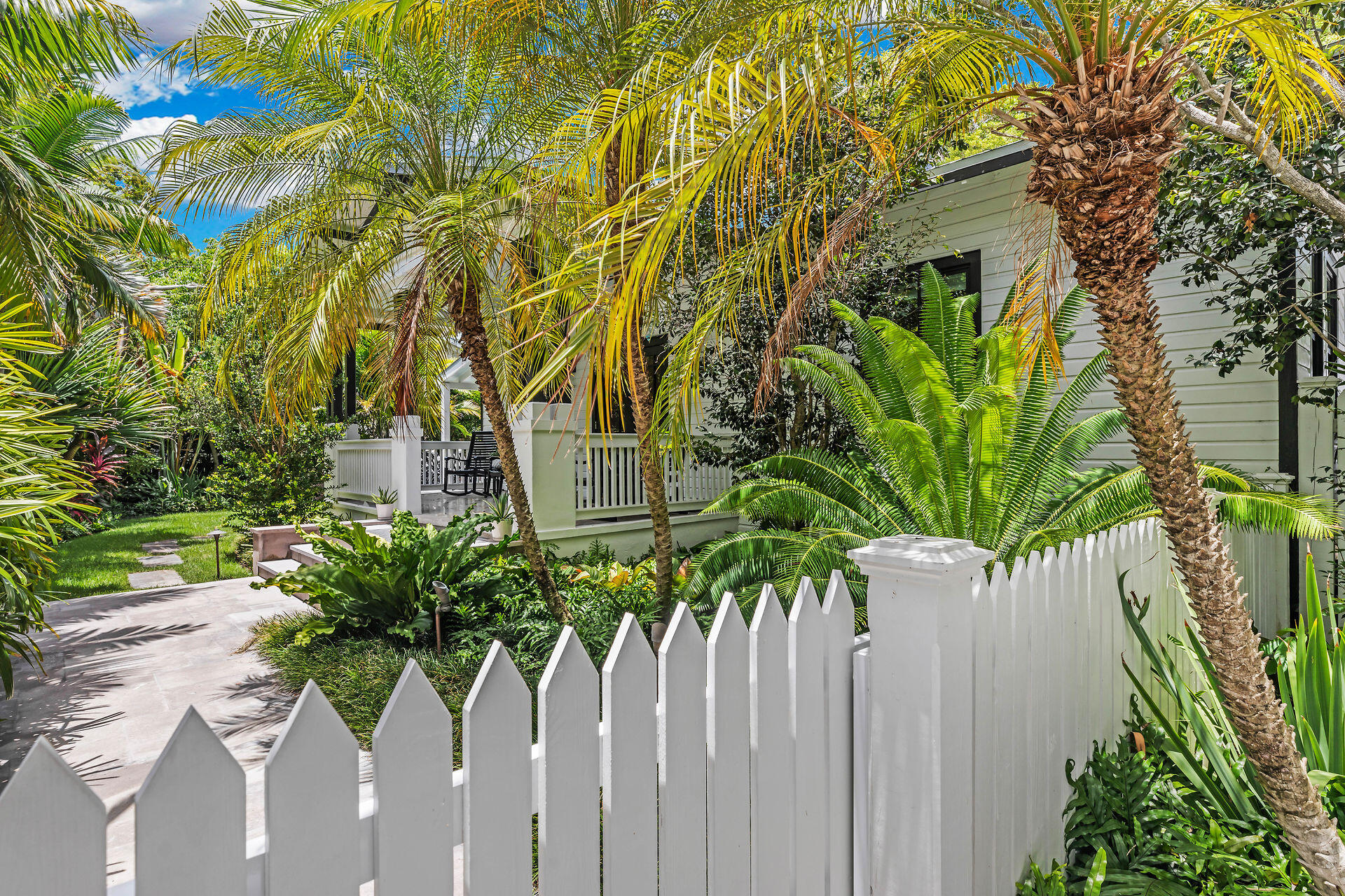 1227 Washington Street Key West, FL 33040 - Photo 2 of 36 Gated Front Entry