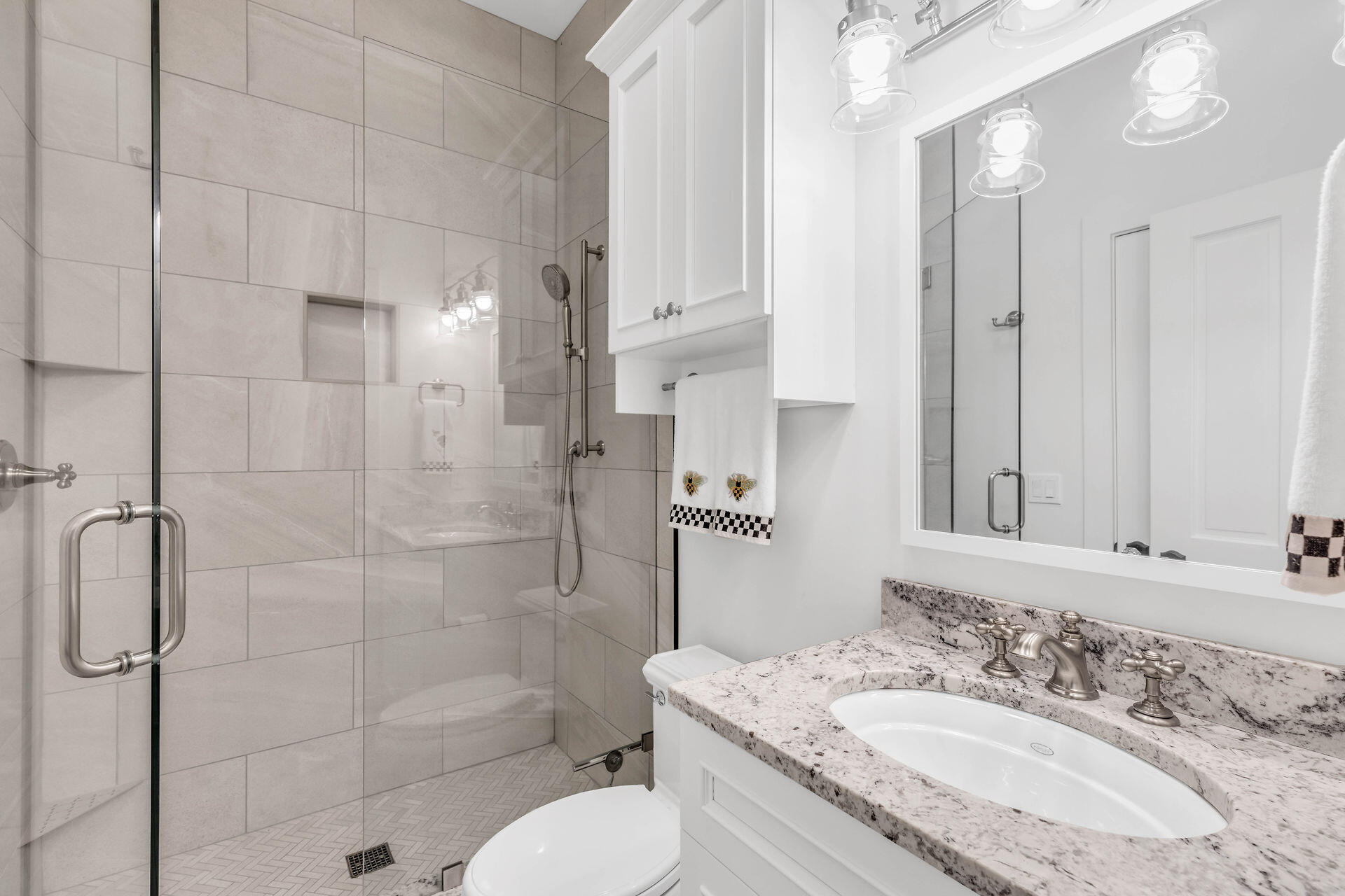 1227 Washington Street Key West, FL 33040 - Photo 24 of 36 Guest Ensuite Bath