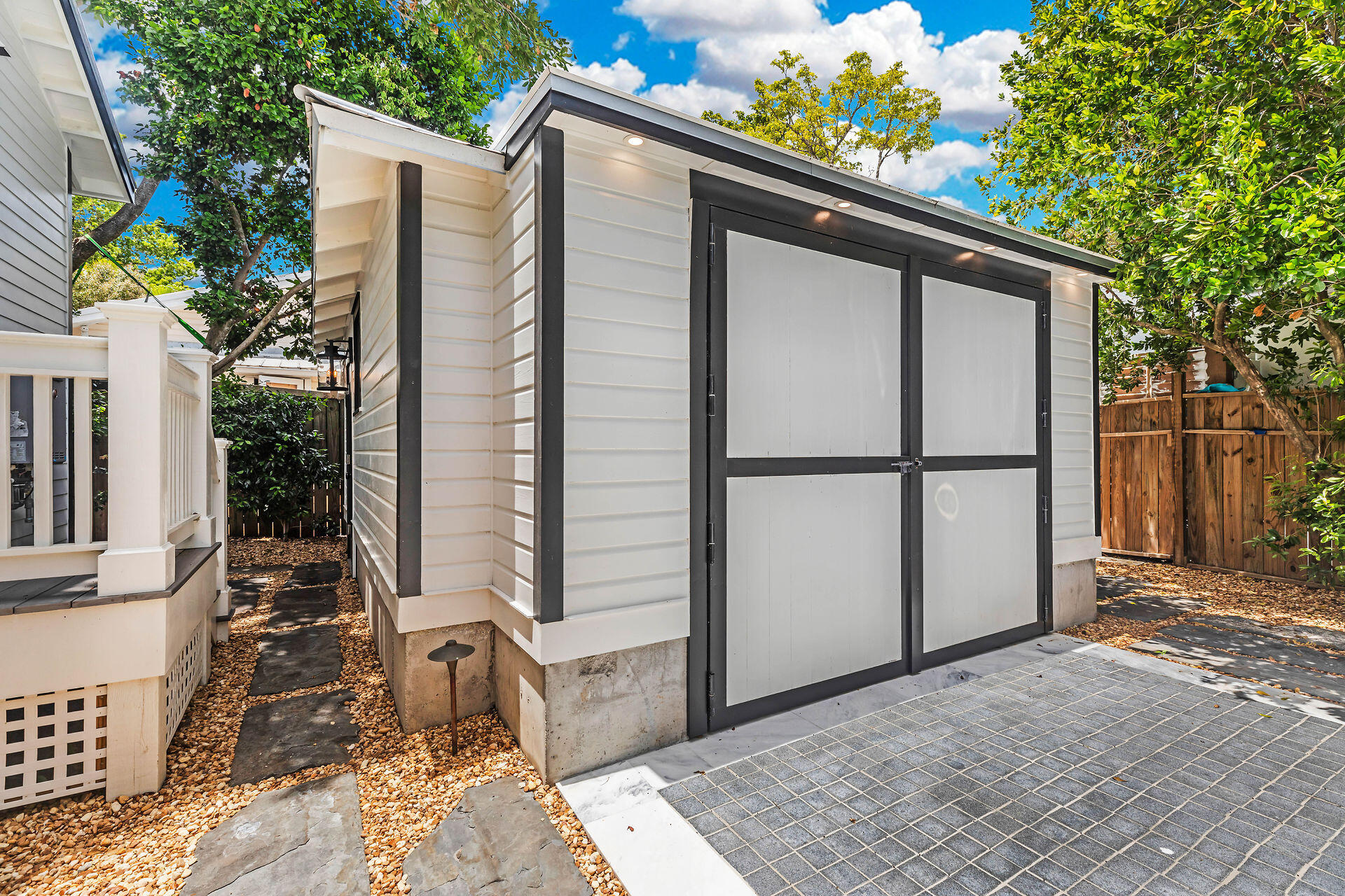 1227 Washington Street Key West, FL 33040 - Photo 25 of 36 Guest and/or Garage