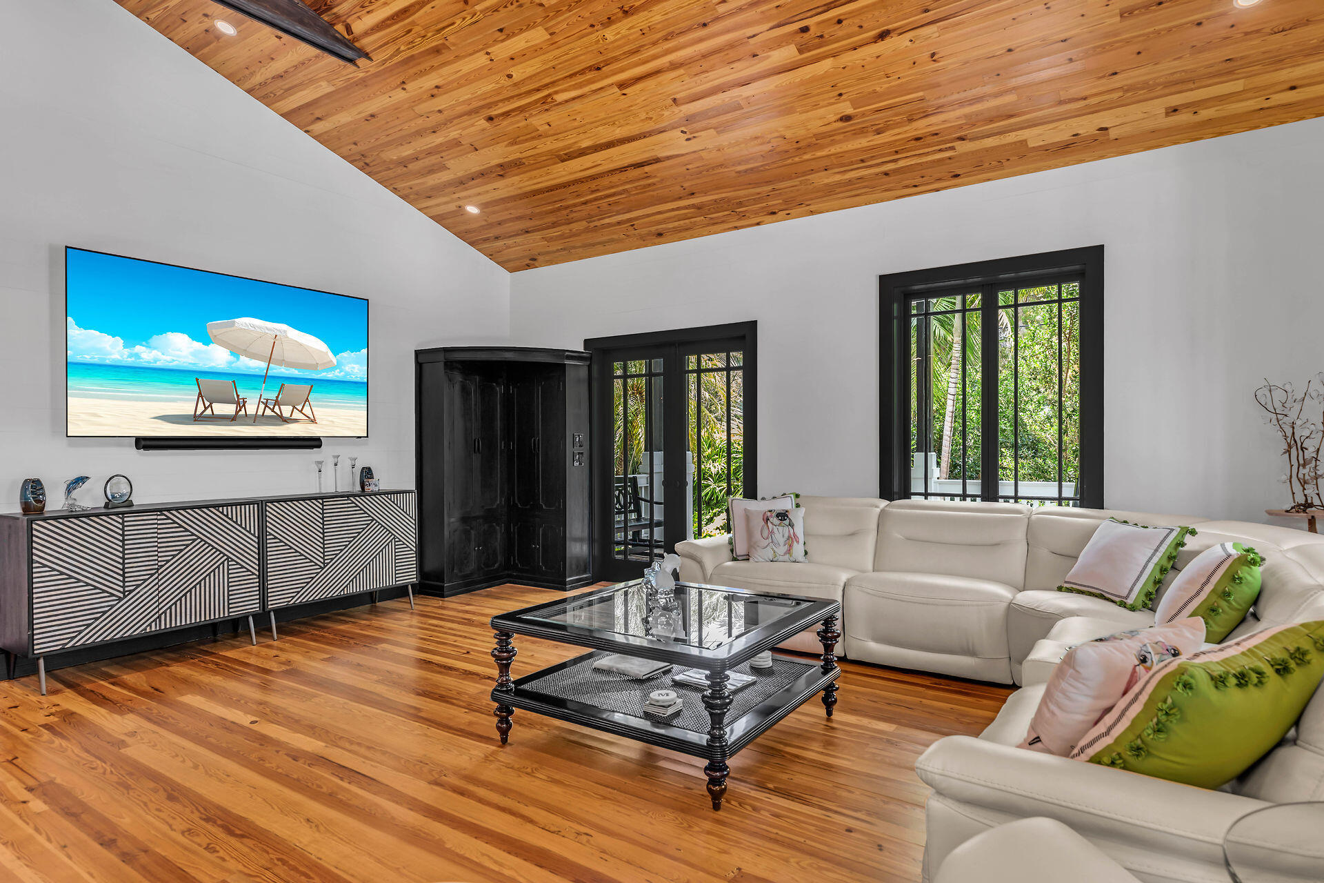 1227 Washington Street Key West, FL 33040 - Photo 8 of 36 LR - Great Rm