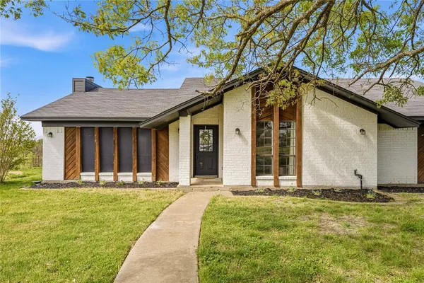 $569,000 | 2566 Southwinds Drive, Lorena, TX 76655