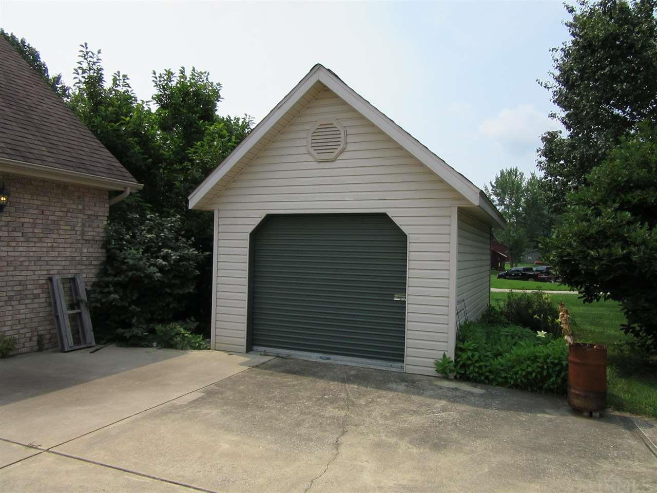 136 Smith Road Mitchell, IN 47446 - Photo 23 of 28