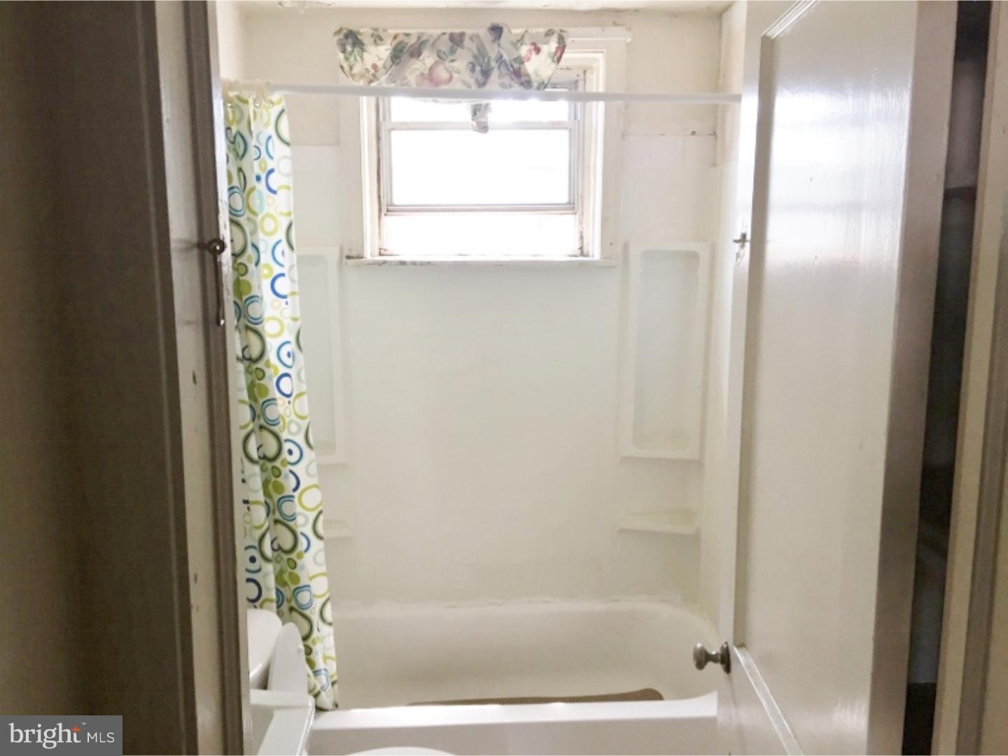 573 Raritan Street Camden, NJ 08105 - Photo 4 of 7 Gallery Image 4