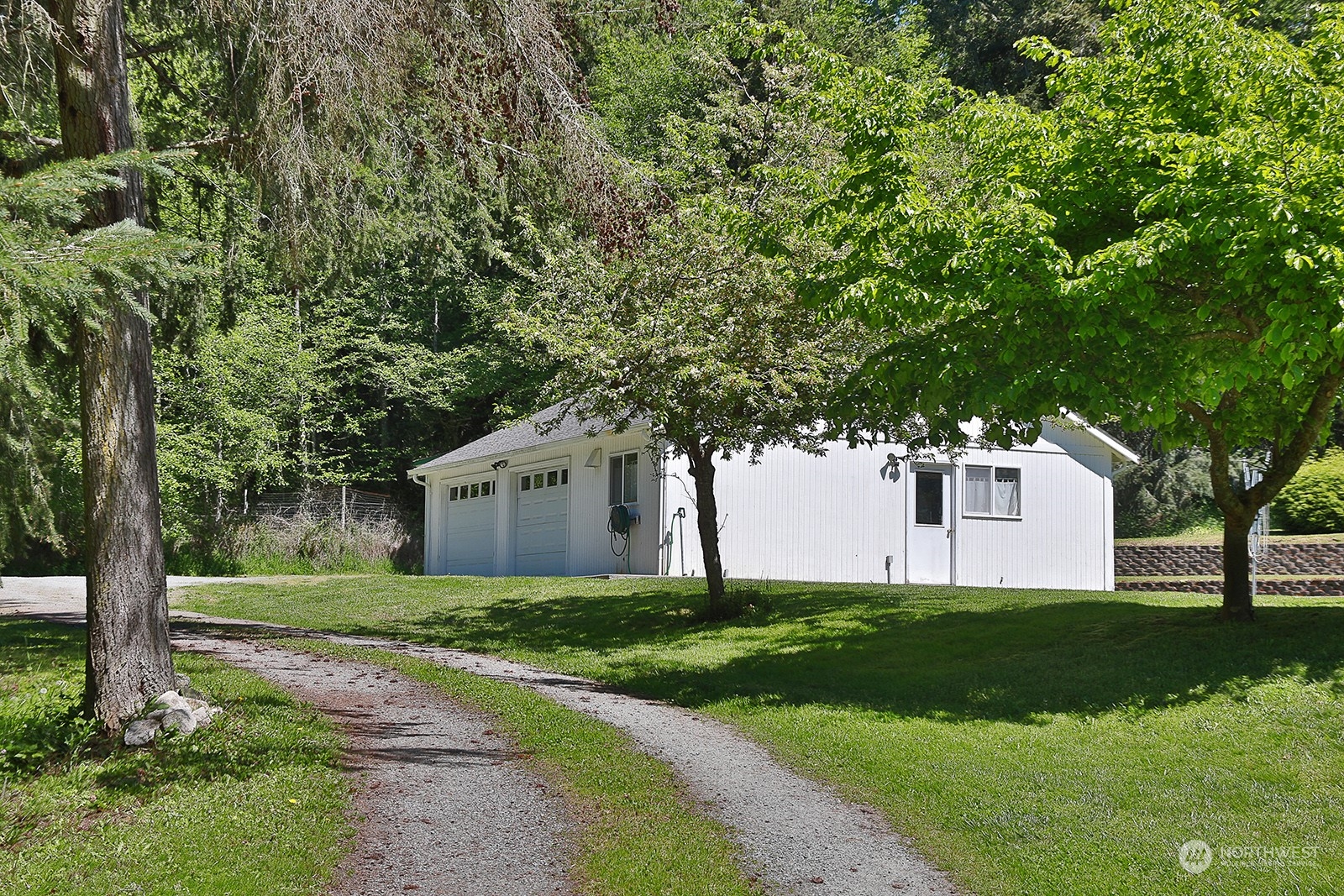2275 East Goss Lake Road Langley, WA 98260 - Photo 3 of 39 Gallery Image 3