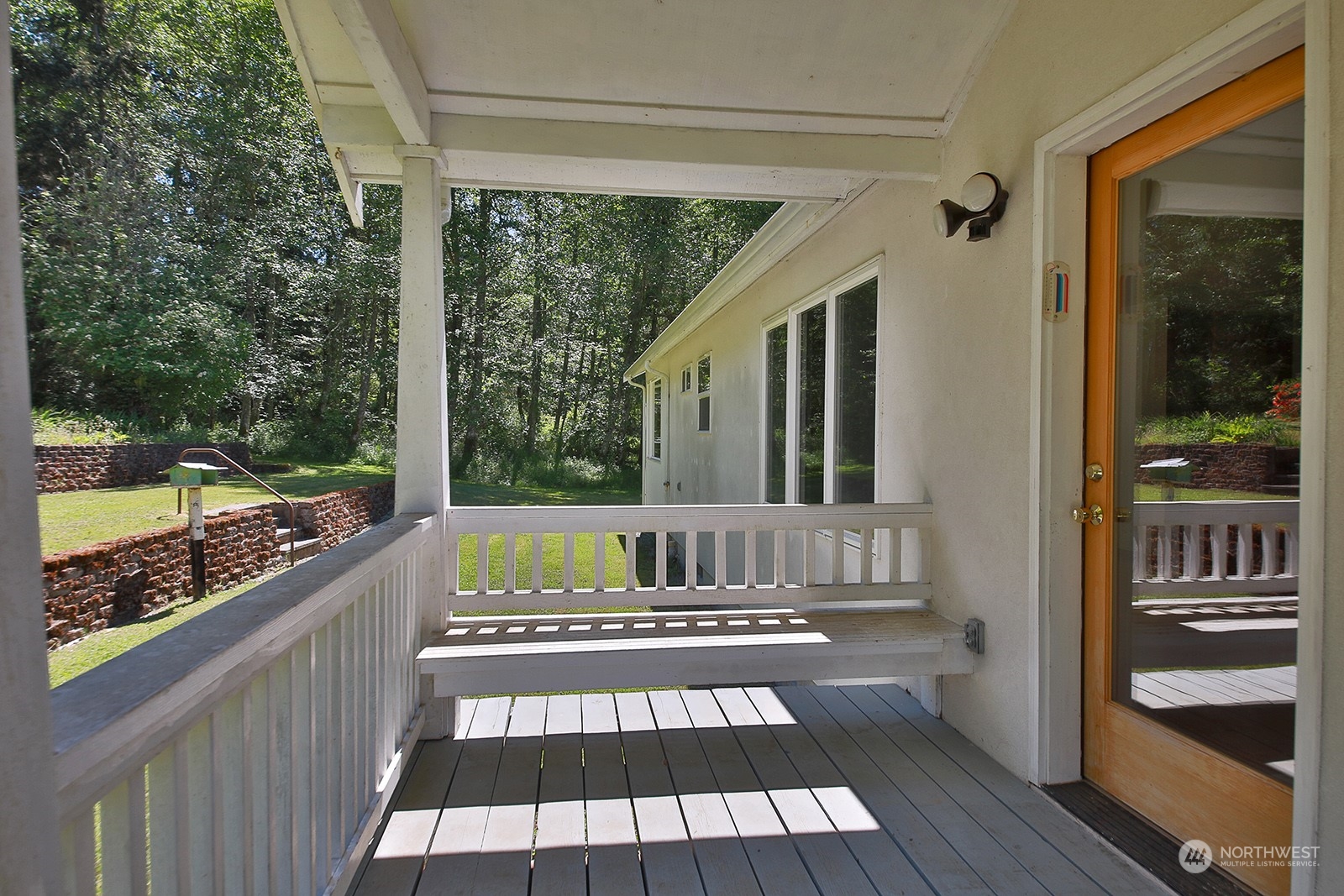 2275 East Goss Lake Road Langley, WA 98260 - Photo 8 of 39 Gallery Image 8