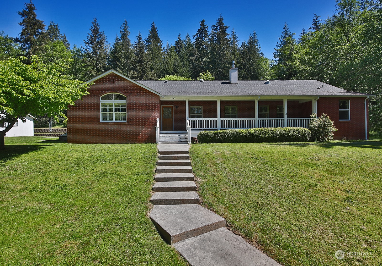 2275 East Goss Lake Road Langley, WA 98260 - Photo 10 of 39 Gallery Image 10