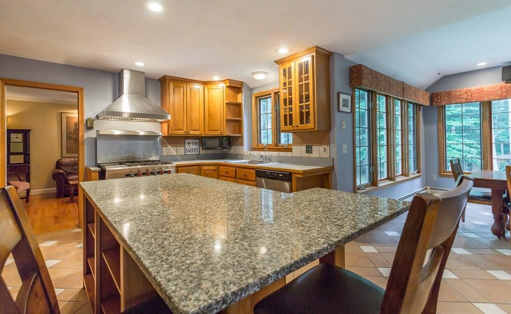 214 Locust Street Raynham, MA 02767 - Photo 3 of 35 Gallery Image 3