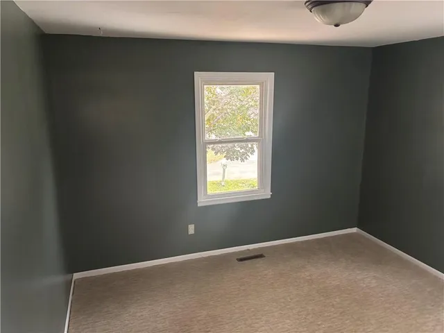 $215,000 | 813 Belt Avenue, Edgerton, MO 64444