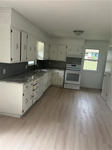 $215,000 | 813 Belt Avenue, Edgerton, MO 64444