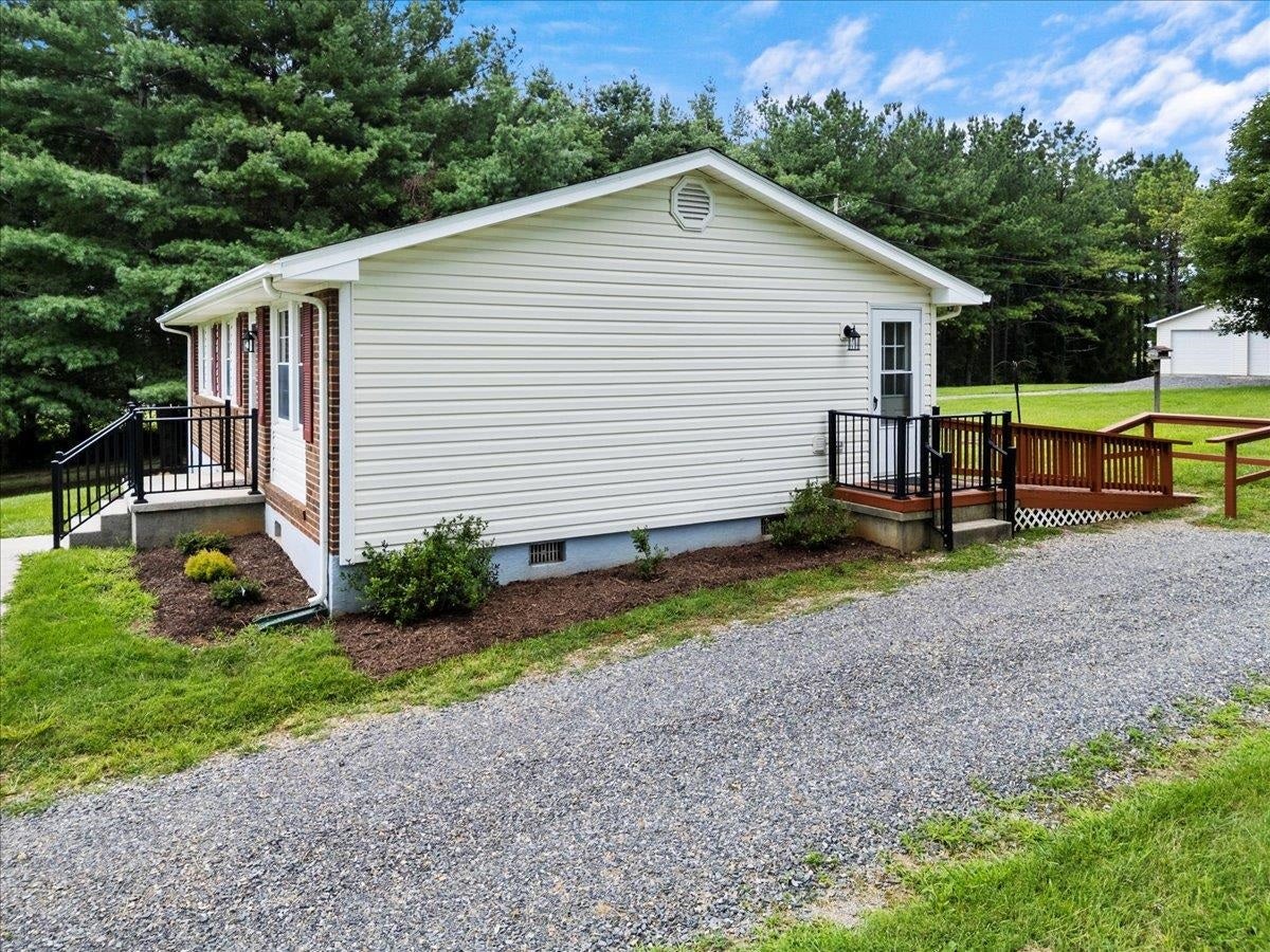 3074 7 Mile Tree Road Christiansburg, VA 24073 - Photo 28 of 57 Gallery Image 28