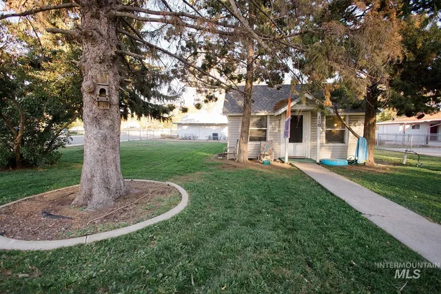$200,000 | 110 South 11th East, Mountain Home, ID 83647