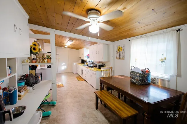 $200,000 | 110 South 11th East, Mountain Home, ID 83647