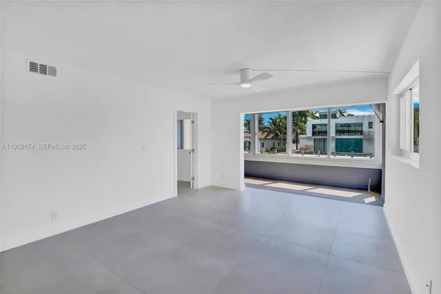 $3,100 | 54 Isle Of Venice Drive, Unit 7, Fort Lauderdale, FL 33301