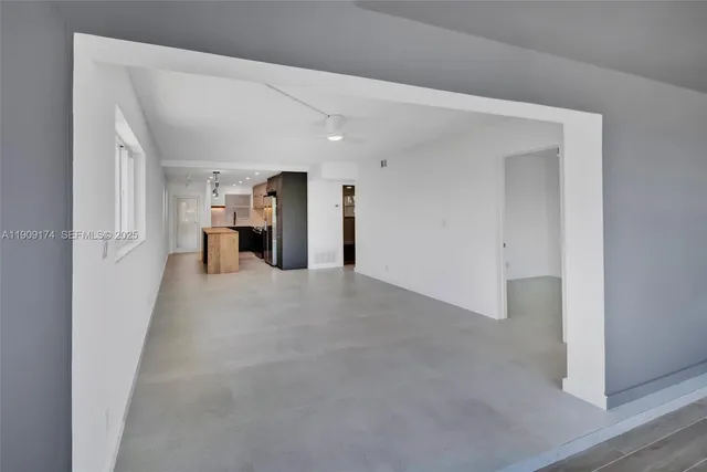 $3,100 | 54 Isle Of Venice Drive, Unit 7, Fort Lauderdale, FL 33301