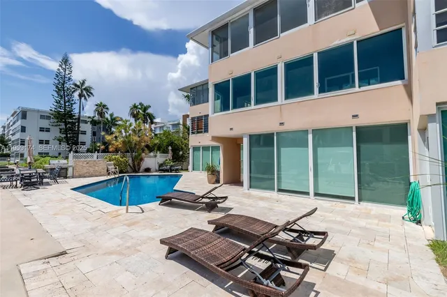 $3,100 | 54 Isle Of Venice Drive, Unit 7, Fort Lauderdale, FL 33301