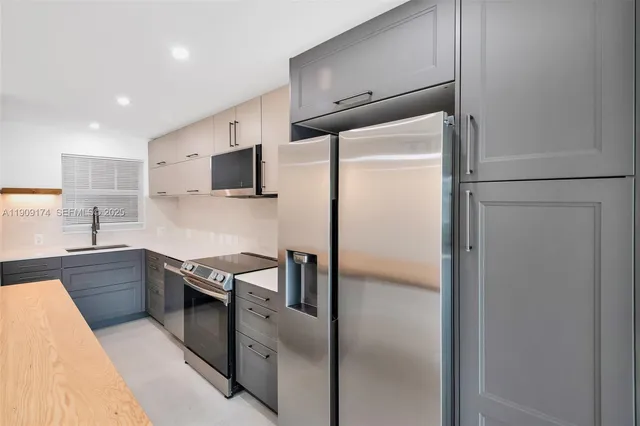 $3,100 | 54 Isle Of Venice Drive, Unit 7, Fort Lauderdale, FL 33301