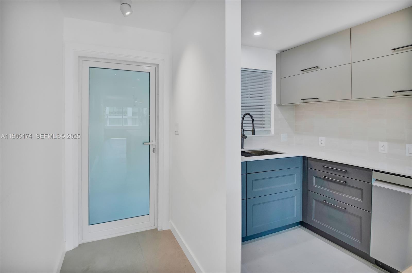 54 Isle Of Venice Drive, Unit 7 Fort Lauderdale, FL 33301 - Photo 8 of 41