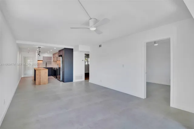 $3,100 | 54 Isle Of Venice Drive, Unit 7, Fort Lauderdale, FL 33301