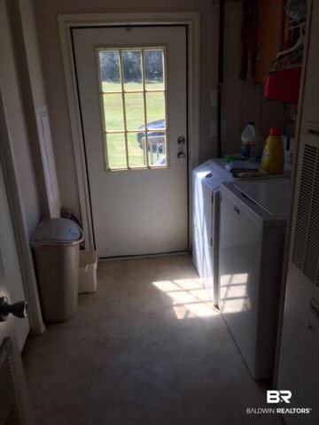 25762 Patterson Road Robertsdale, AL 36567 - Photo 12 of 16 Utilitiy Room