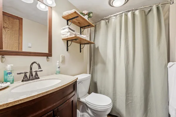 $290,000 | 127 Plum Cove Drive, Galena, IL 61036