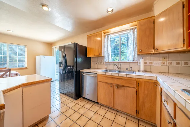 $289,600 | 29061 South Cow Creek Road, Whitmore, CA 96096