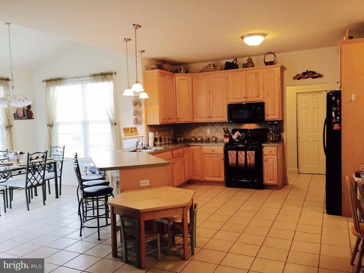 2509 Overland Avenue Sinking Spring, PA 19608 - Photo 5 of 24