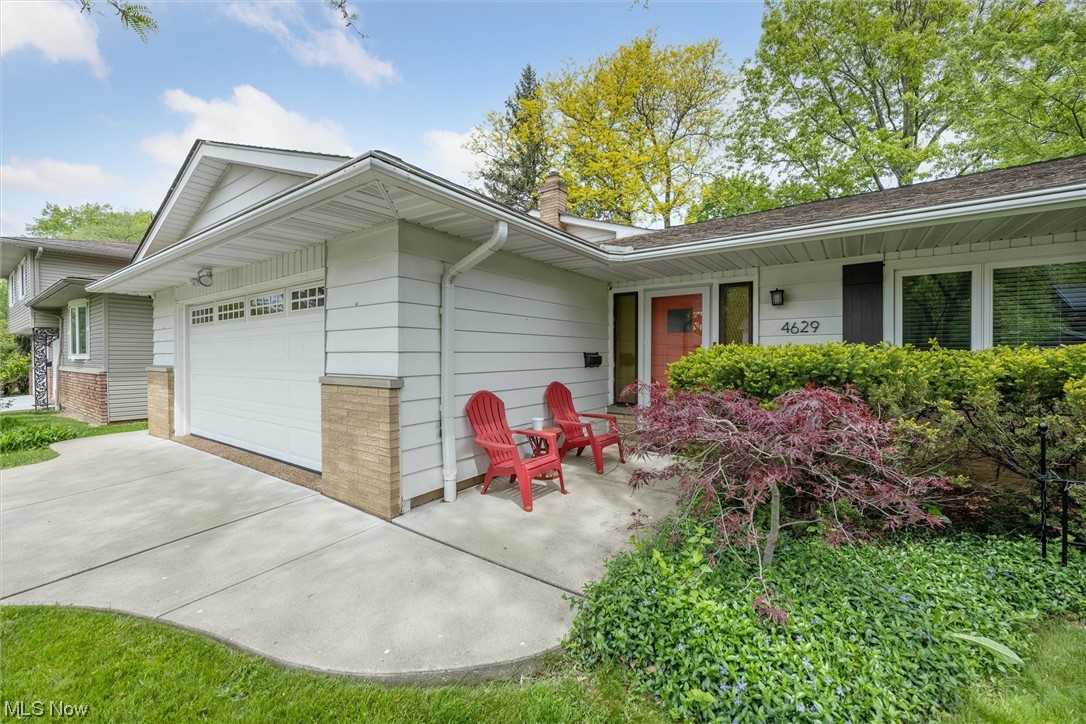 4629 Telhurst Road Cleveland, OH 44121 - Photo 34 of 35 Front