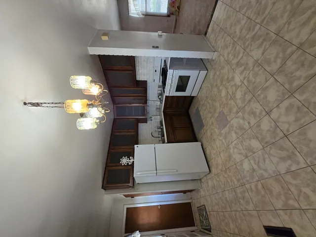 $254,999 | 311 West Kennedy Drive, Streamwood, IL 60107