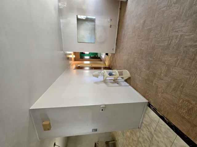 $254,999 | 311 West Kennedy Drive, Streamwood, IL 60107