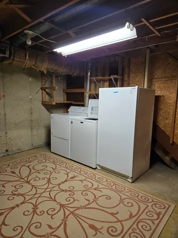 $254,999 | 311 West Kennedy Drive, Streamwood, IL 60107