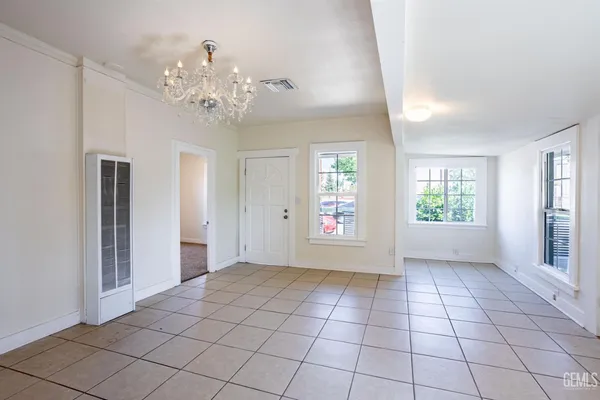 $230,000 | Undisclosed Address, Bakersfield, CA 93308