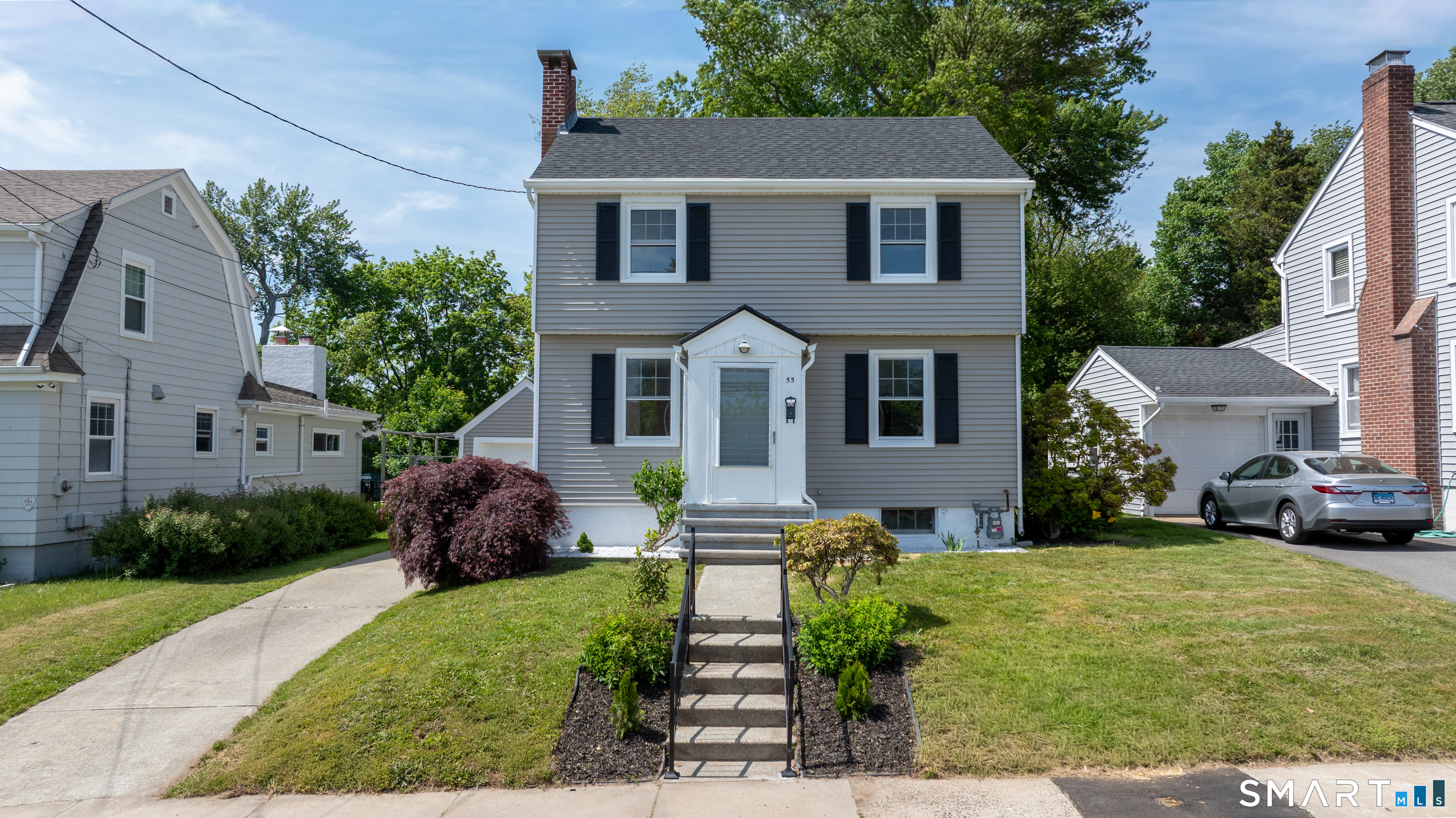 55 Woodlawn Road New London, CT 06320 - Photo 5 of 36