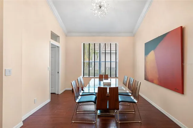 a view of a livingroom with lounge chair