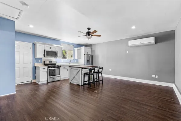 $2,295 | 19403 Welby Way, Reseda, CA 91335