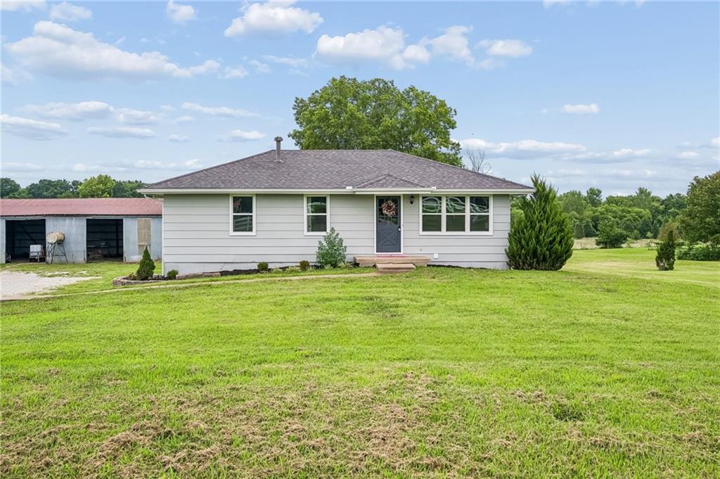 34906 East Colbern Road Lone Jack, MO 64070 - Photo 3 of 36 Gallery Image 3