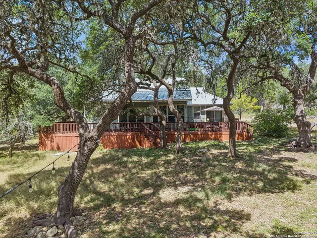 $479,000 | 301 Buntline Drive South, Bergheim, TX 78004