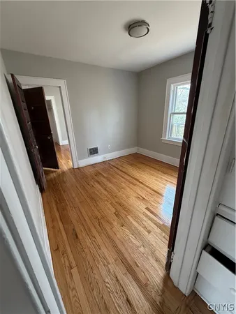 $2,000 | 501-2 Clarendon Street, Syracuse, NY 13210