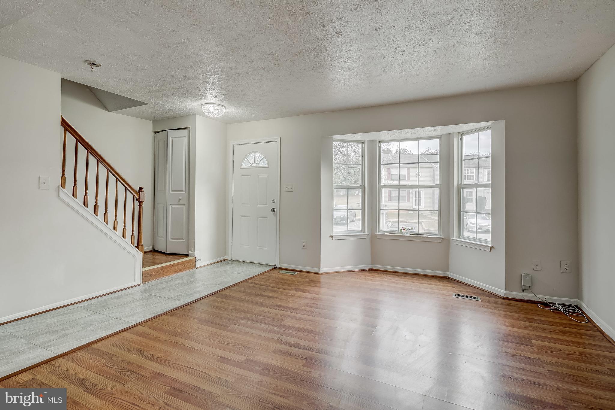 2140 Riding Crop Way Windsor Mill, MD 21244 - Photo 3 of 29 Living Room