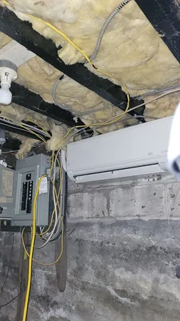 a view of utility room