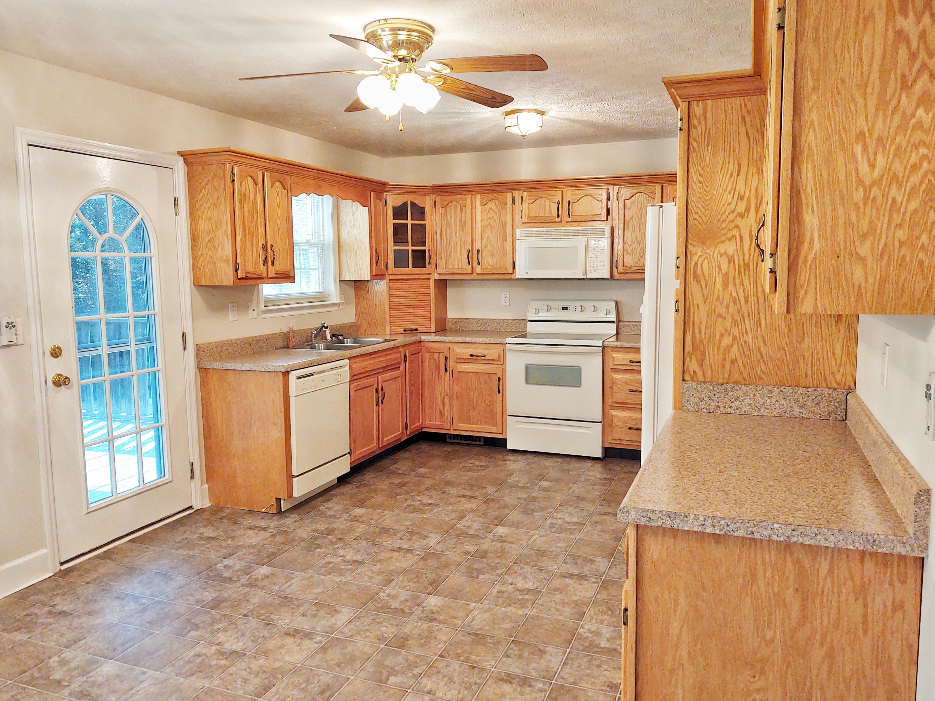 66 Cummings Road Ringgold, GA 30736 - Photo 13 of 35 kitchen left profile