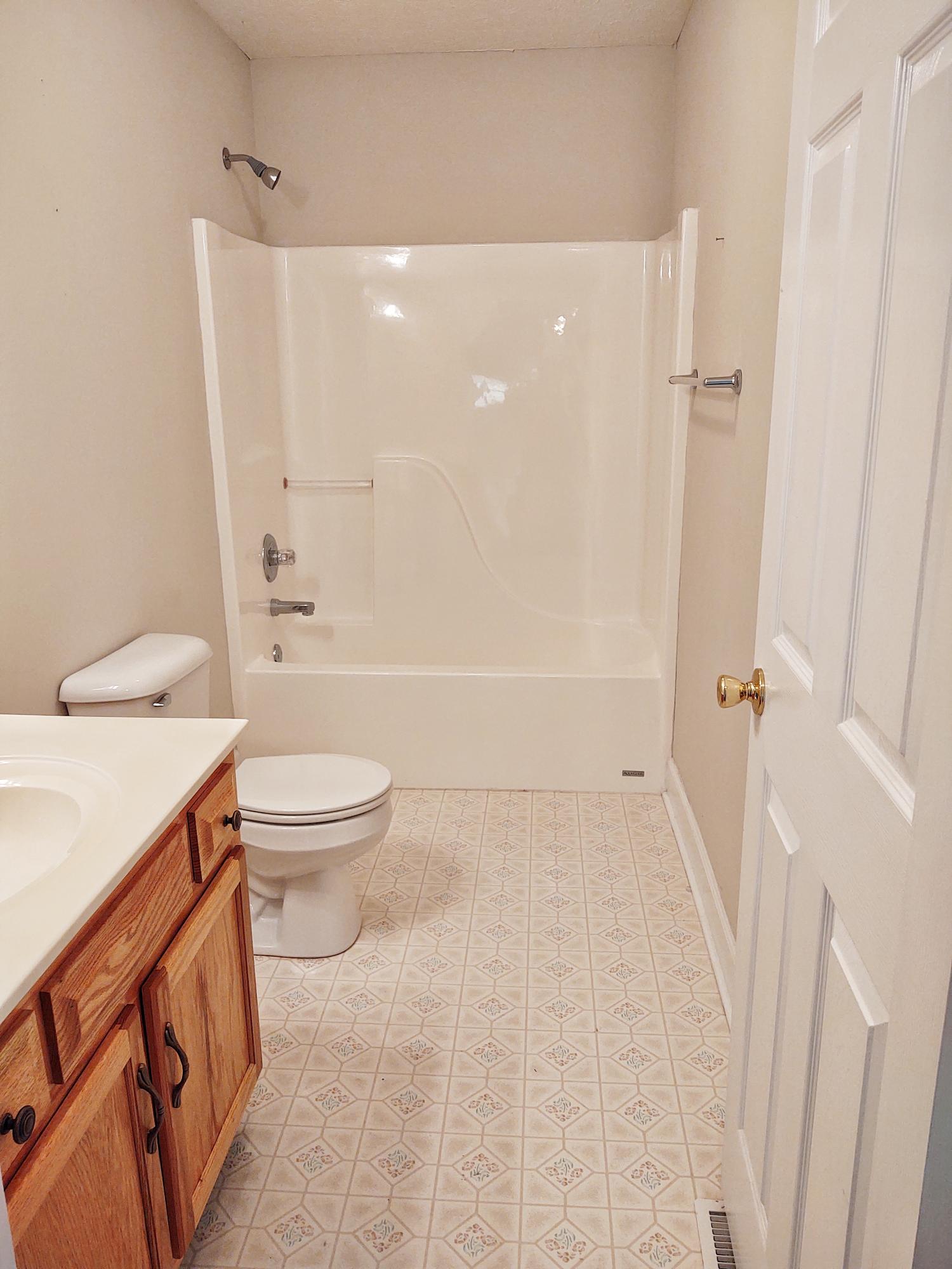 66 Cummings Road Ringgold, GA 30736 - Photo 23 of 35 hall bath straight
