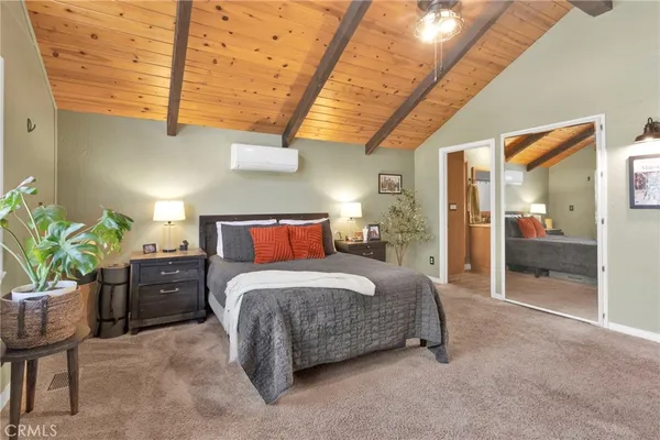 $560,000 | 5820 Acorn Drive, Wrightwood, CA 92397
