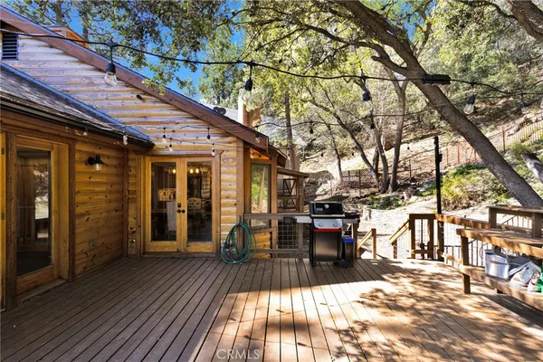 $560,000 | 5820 Acorn Drive, Wrightwood, CA 92397