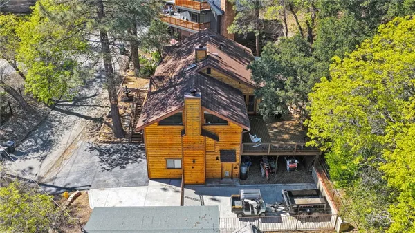 $560,000 | 5820 Acorn Drive, Wrightwood, CA 92397