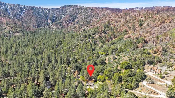 $560,000 | 5820 Acorn Drive, Wrightwood, CA 92397
