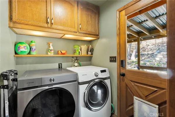 $560,000 | 5820 Acorn Drive, Wrightwood, CA 92397